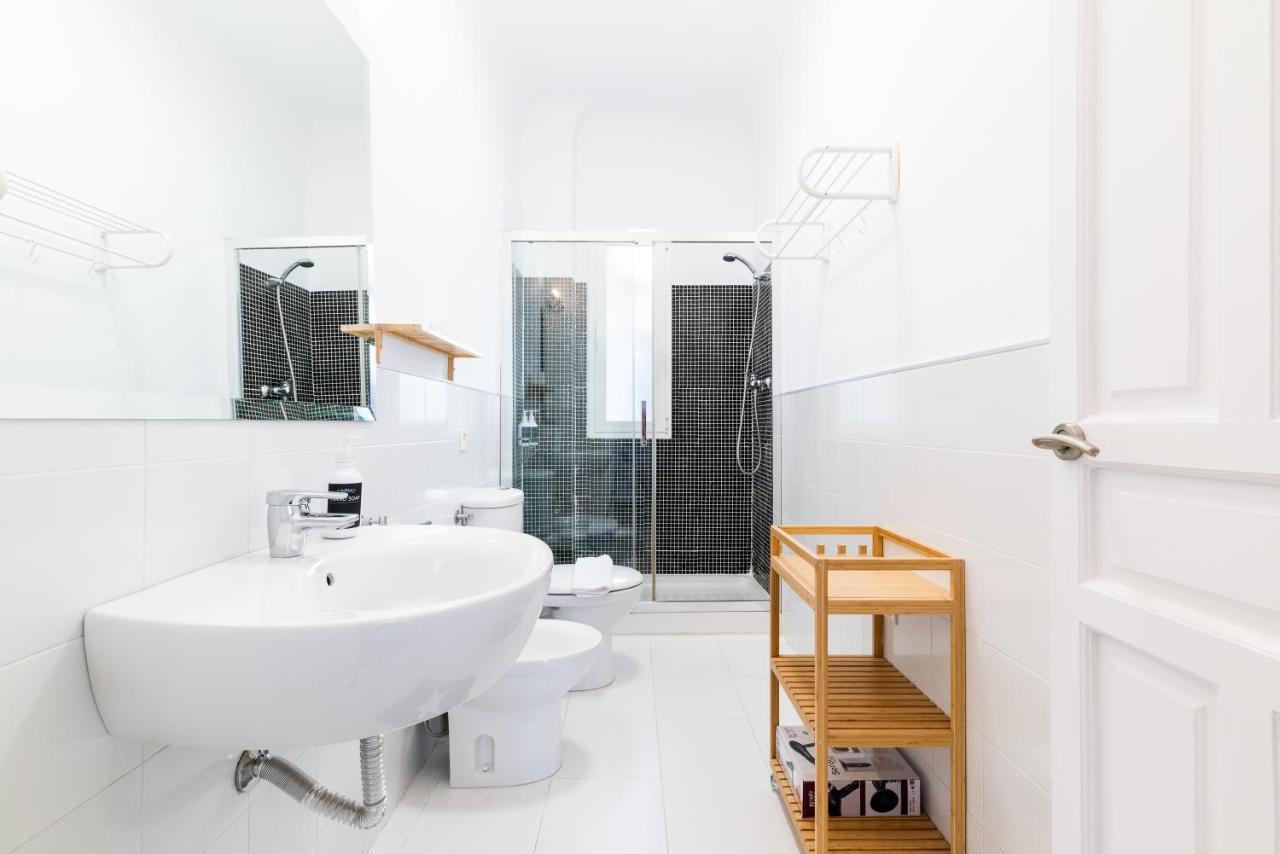 Wekey Homes San Miguel Con Patio, Centro Ciudad Granada Bagian luar foto